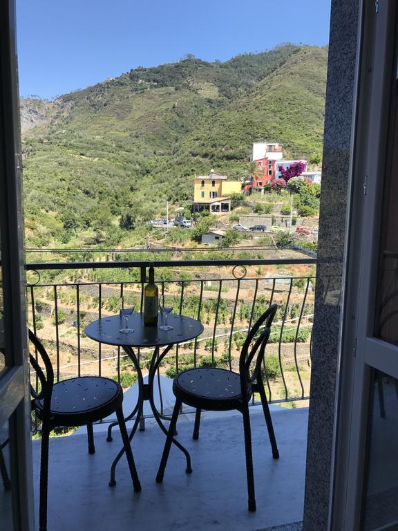 Sandra Villa Rooms Corniglia Esterno foto