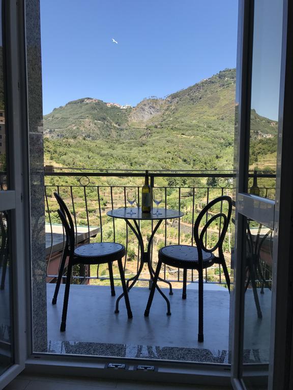 Sandra Villa Rooms Corniglia Esterno foto