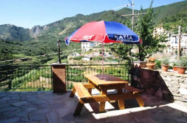 Sandra Villa Rooms Corniglia Esterno foto